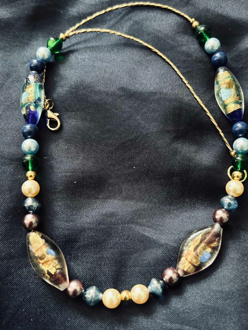 NECKLACE BLOWN GLASS IN BLUES & GREENS AND GOLDS & YELLOWS OVALS WITH BLUE/GREEN